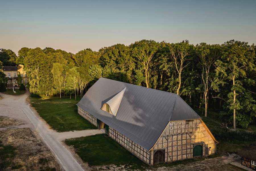 Beautiful roof construction comes to life with rib sheets, Gut Godderstorf, 23779 Neukirchen, Germany